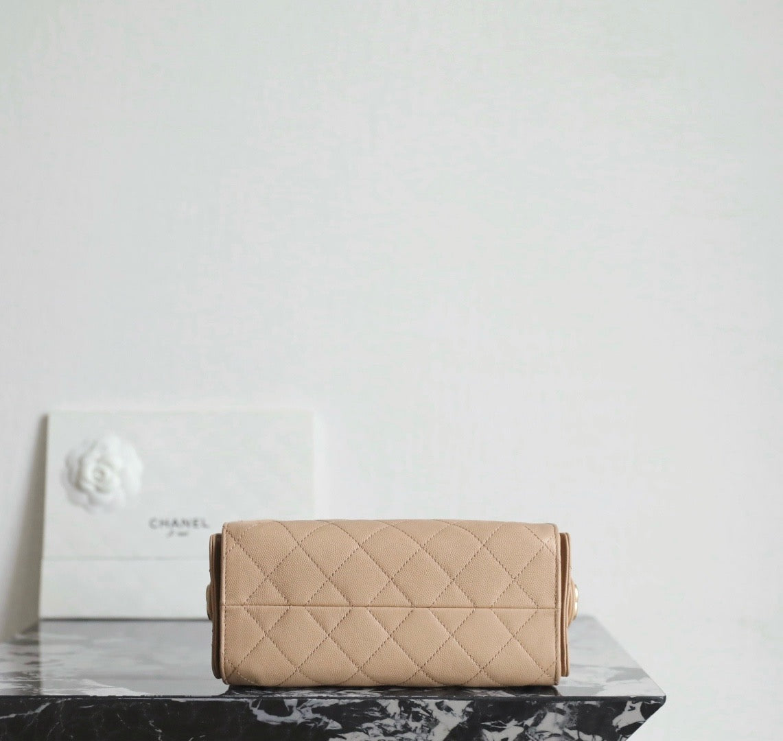 Chanel 25