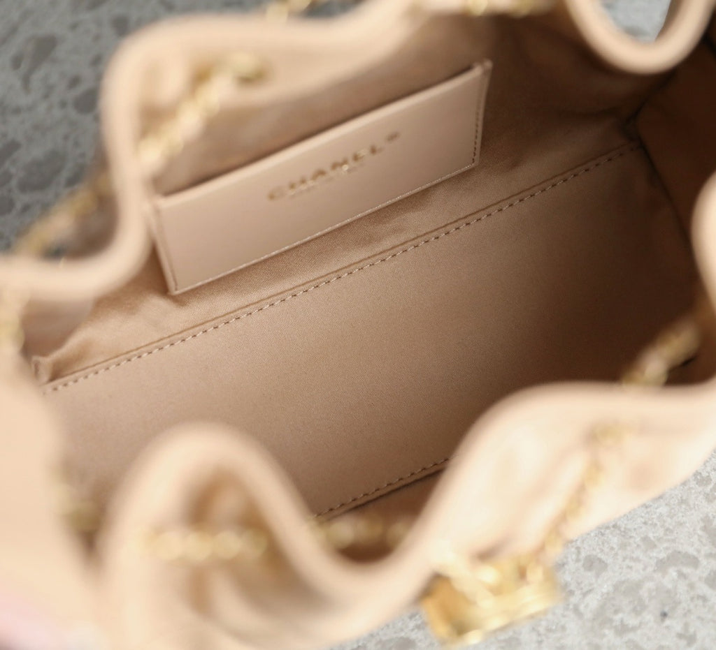 Chanel 25