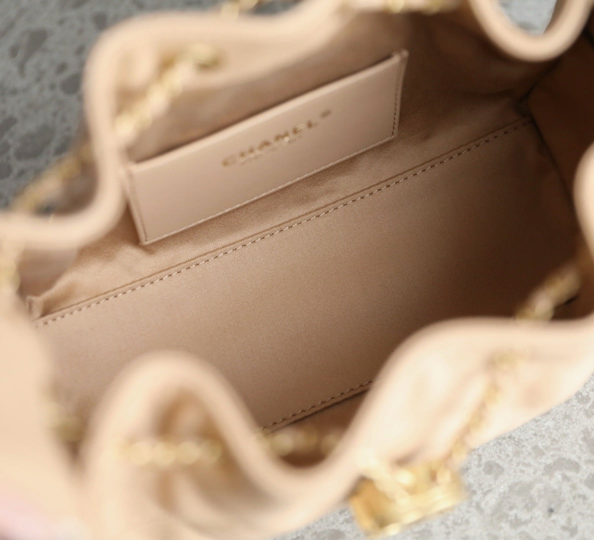 Chanel 25