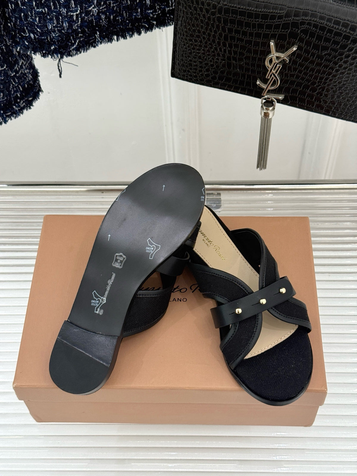 Gianvito Rossi Flats Sandals
