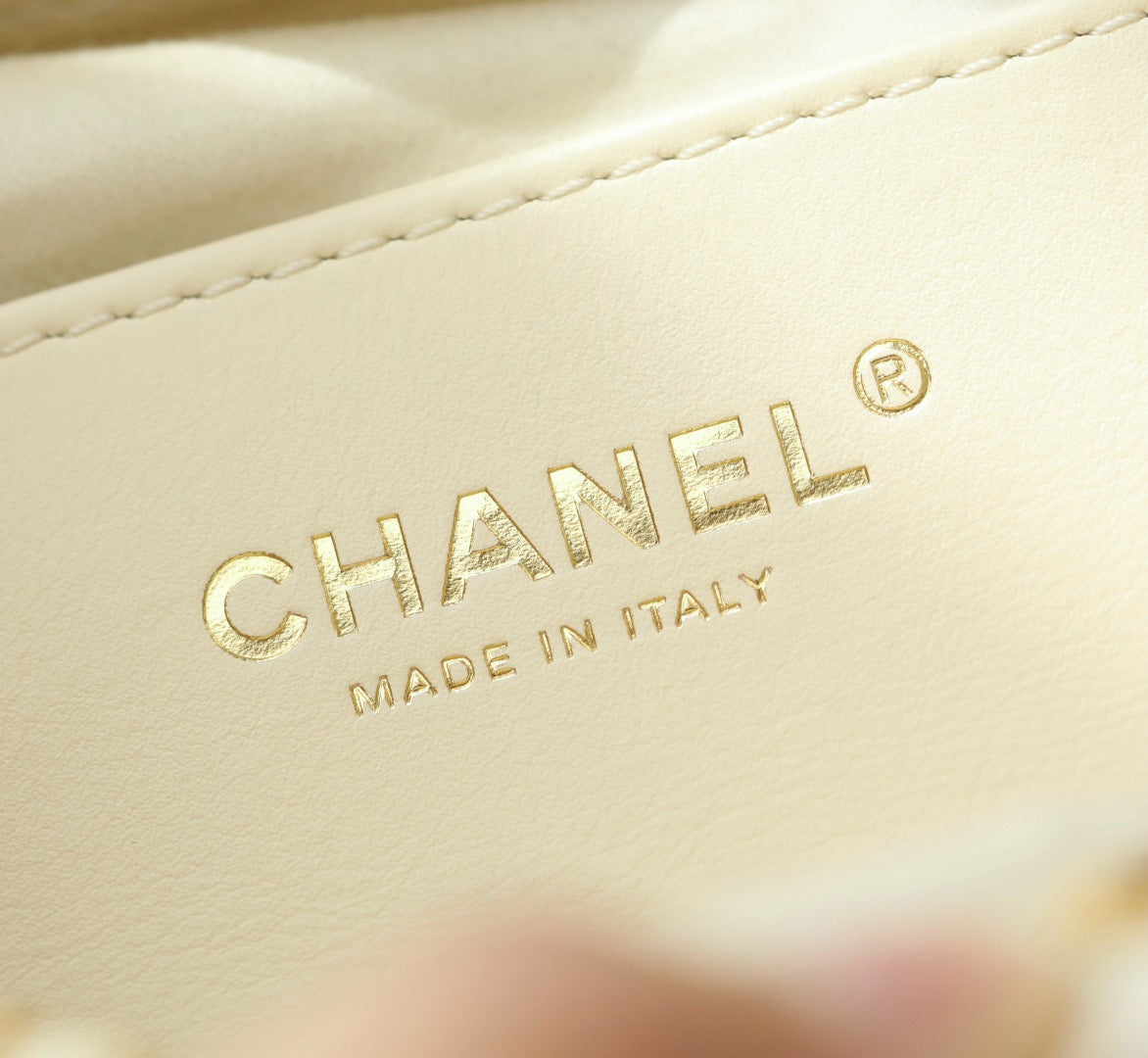 Chanel 25