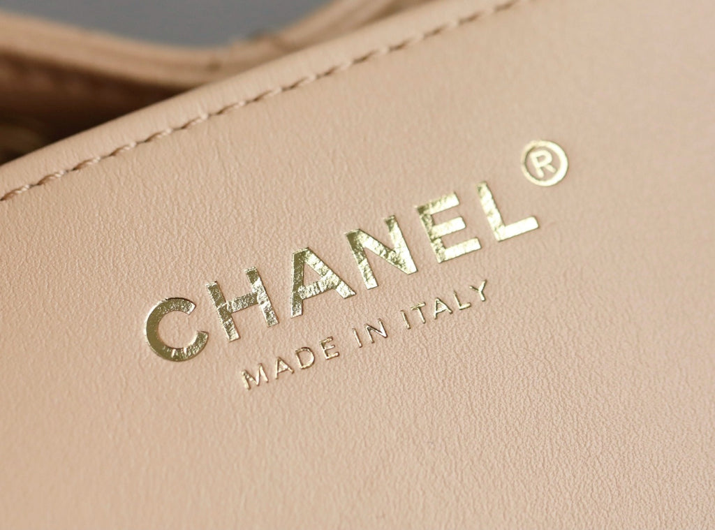 Chanel 25