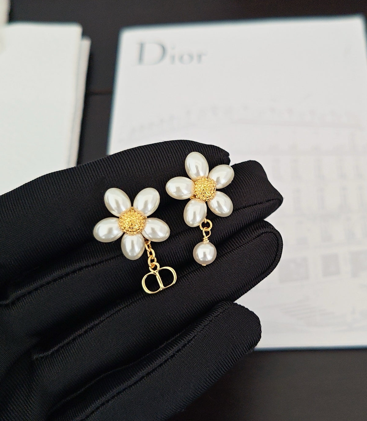 Dior