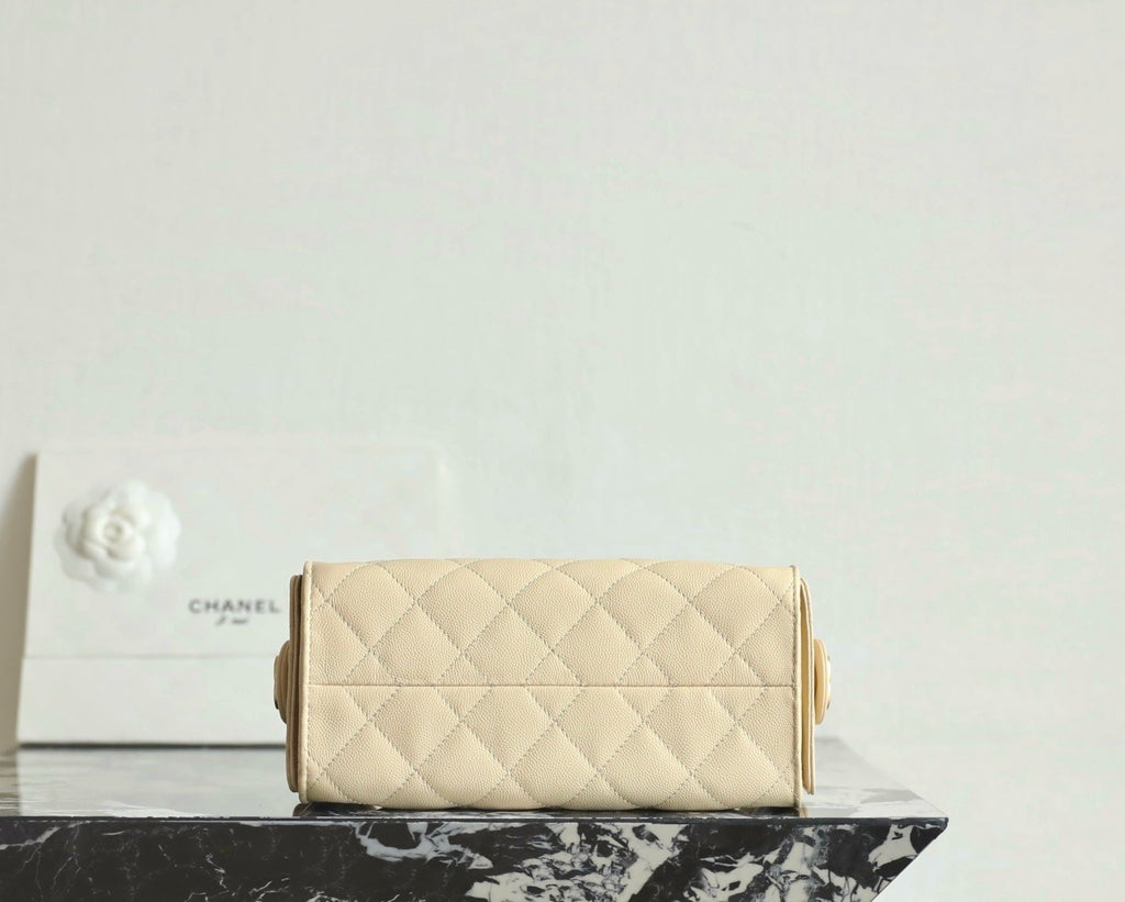 Chanel 25