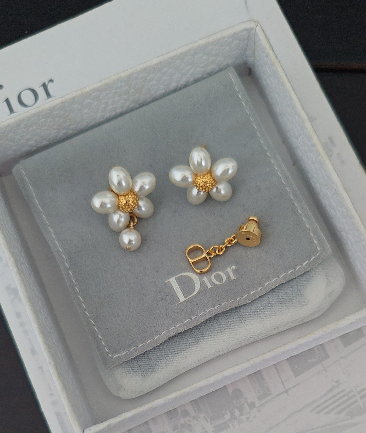 Dior