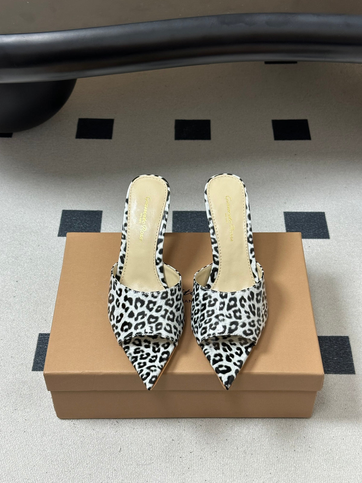 Gianvitto Rossi Mules Sandals