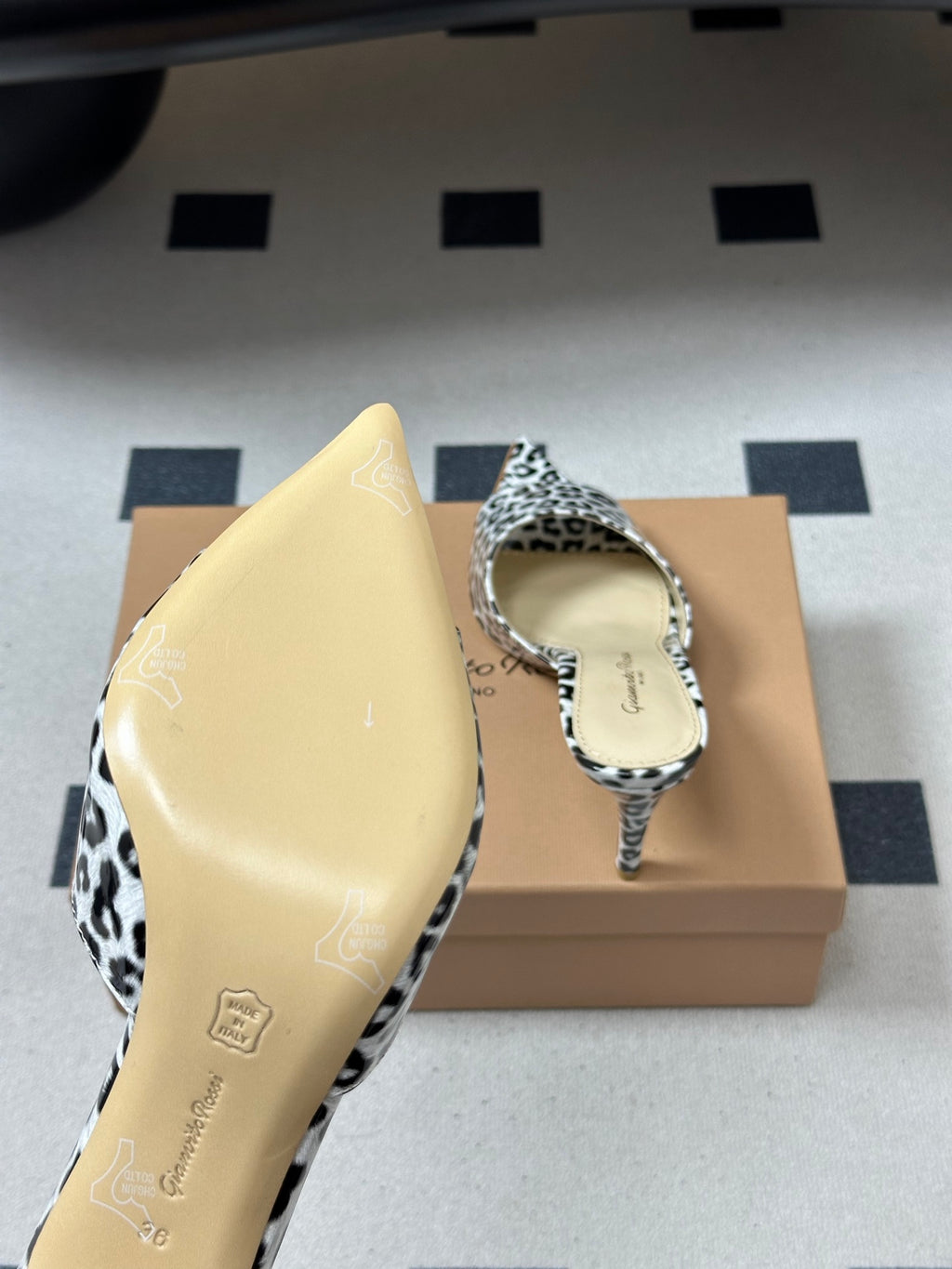 Gianvitto Rossi Mules Sandals