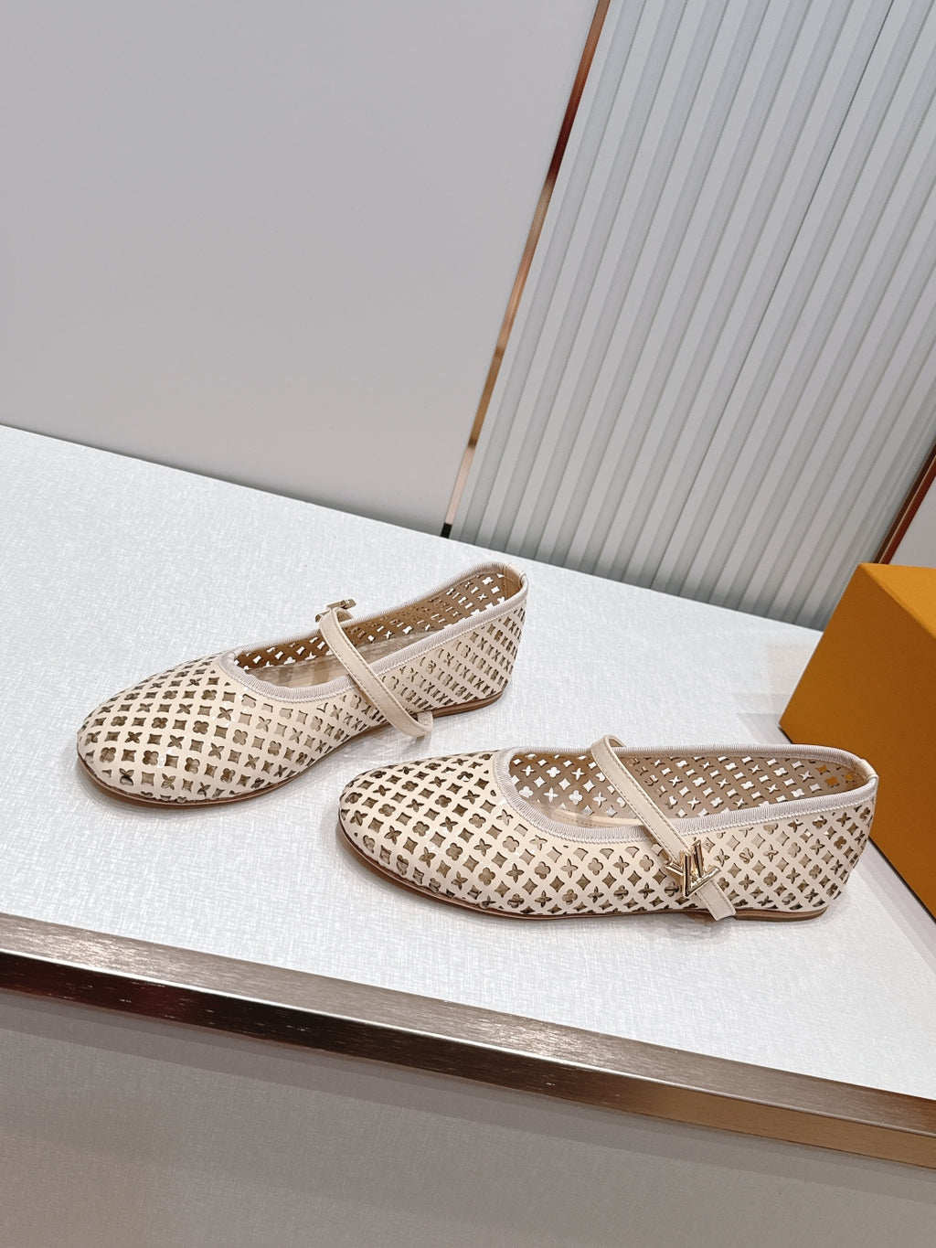 Lv Flats Sandals