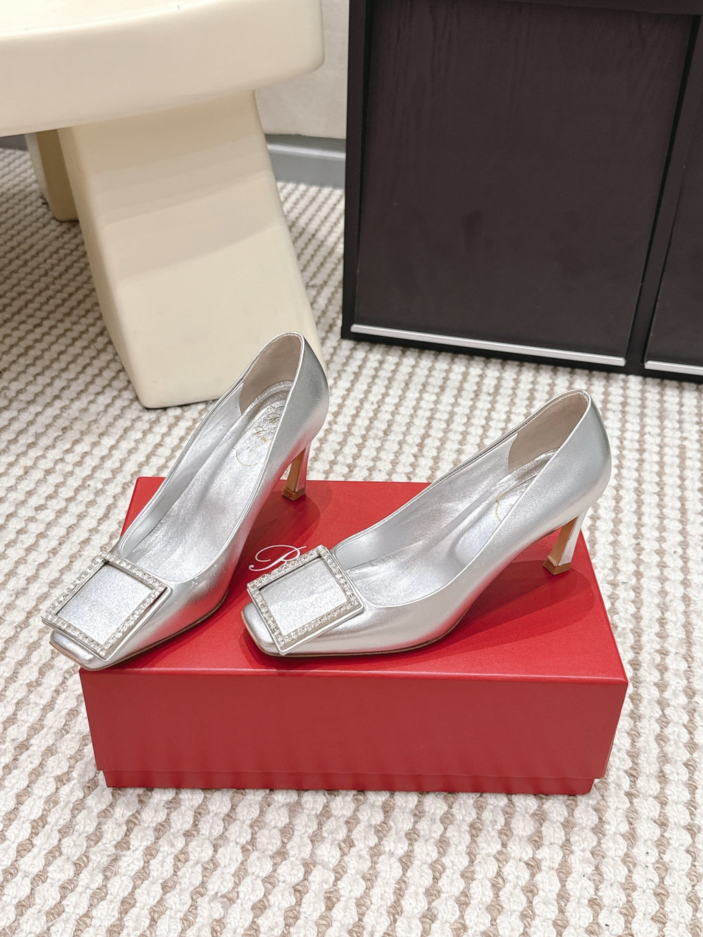 Roger Vivier Sandals