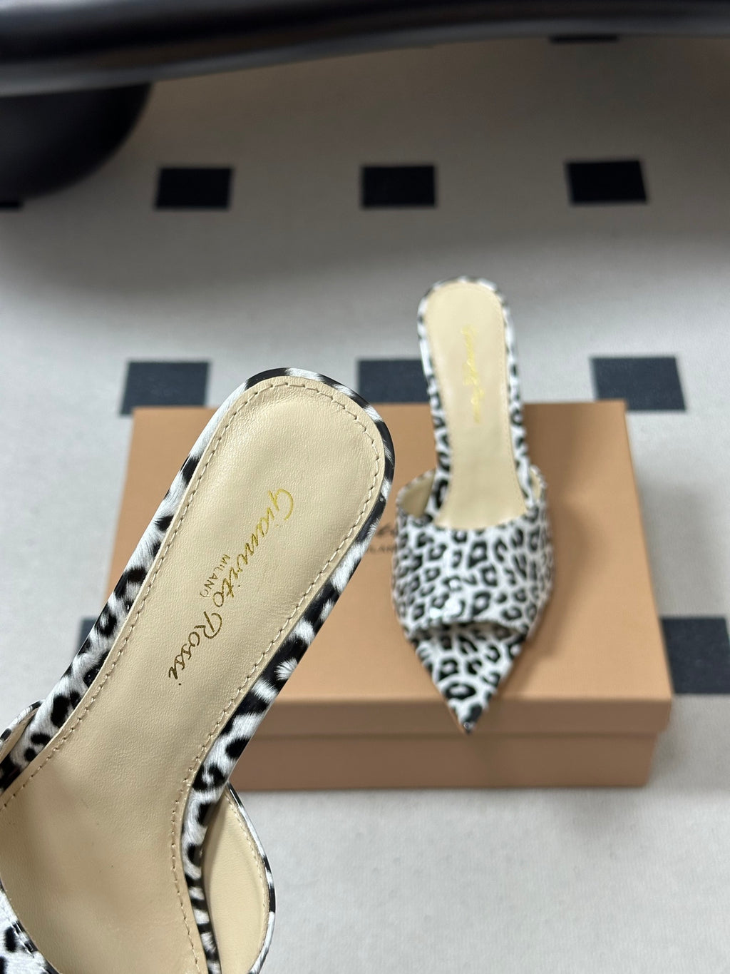 Gianvitto Rossi Mules Sandals